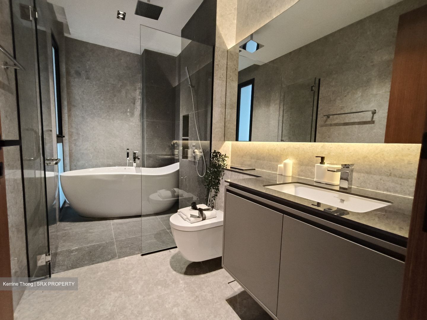 Sembawang Straits Estate (D27), Terrace #605010561